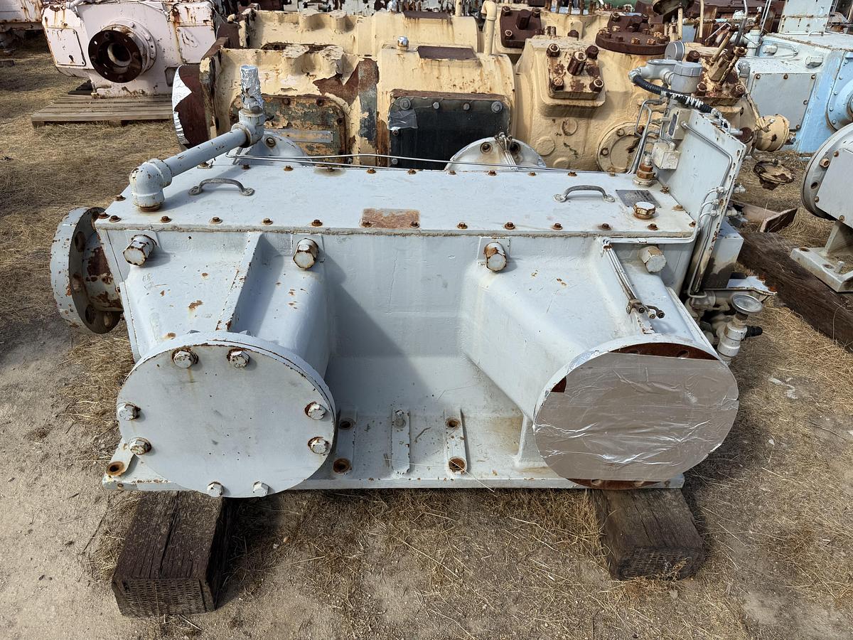 Used White Superior RAM-54 Compressor Frame SN: 327920 with 14” x 9.5” x 6” Cylinders