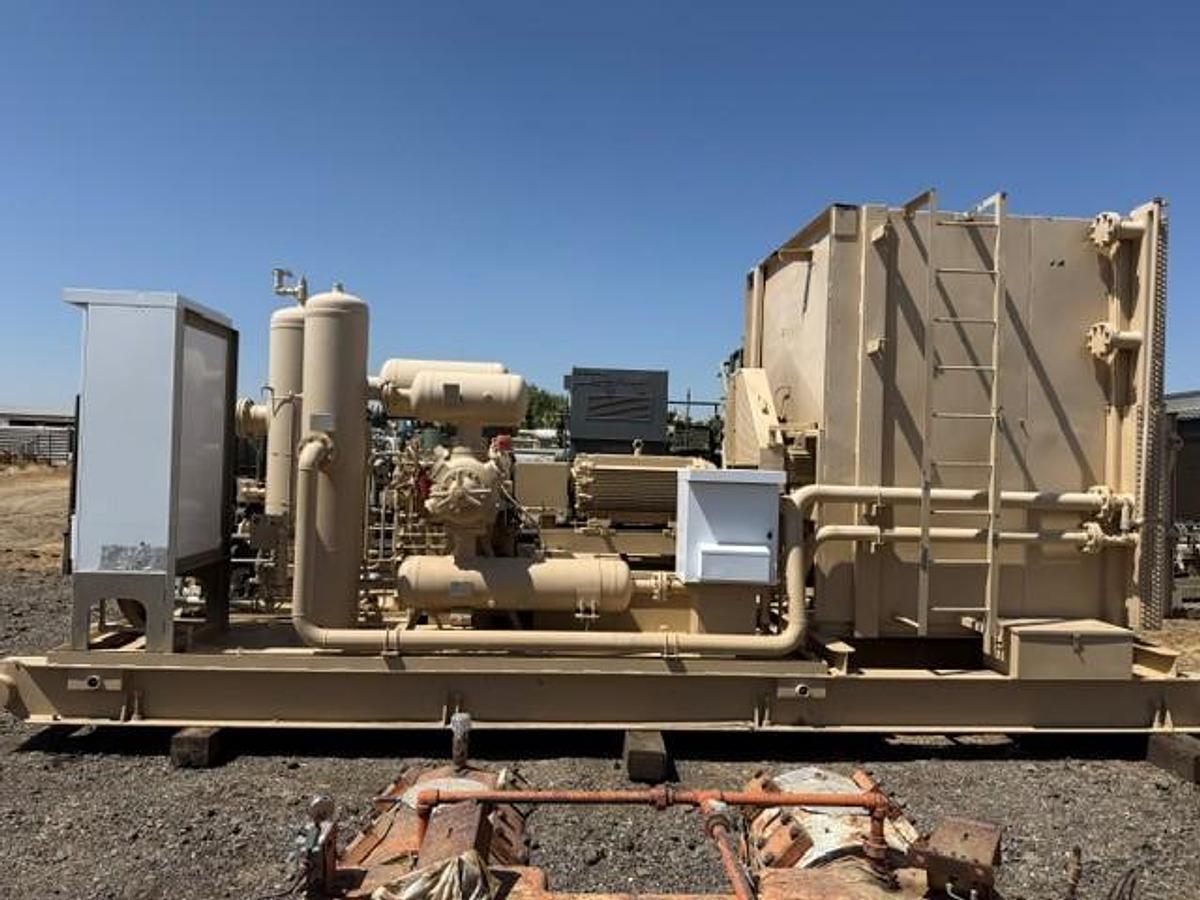 Used 350 HP / Ariel JGJ-2 Two Stage Compressor Package Size 15.25" x 8.375" with 81AVI Cooler SN F-17062
