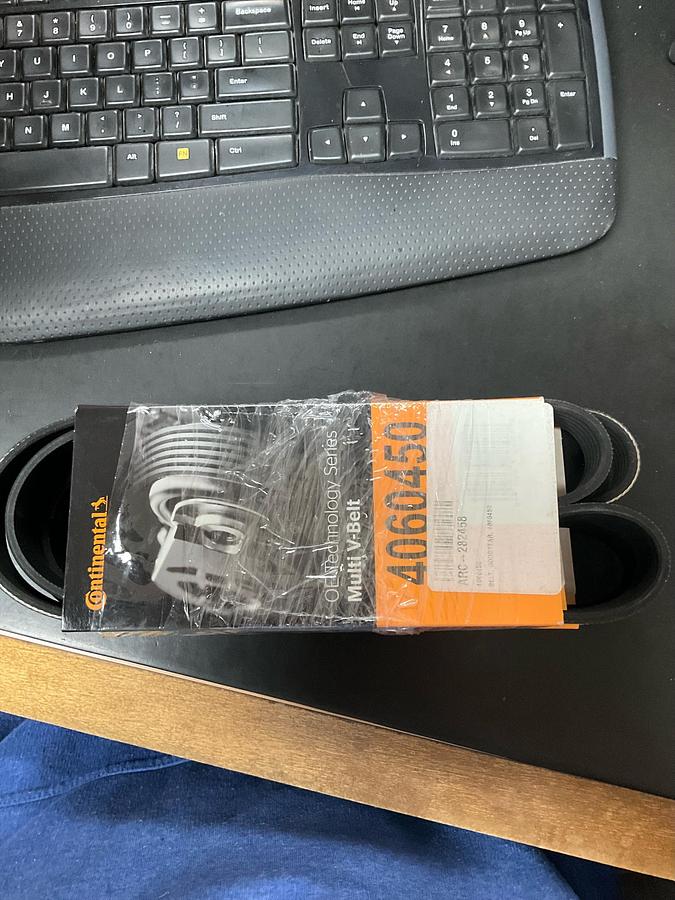 Continental Serpentine Belt 4060450
