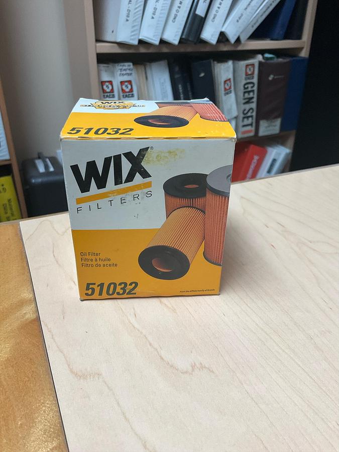 Wix 51032 Engine Oil Filter NOS