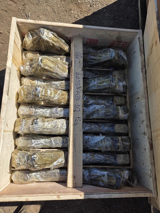 Used Waukesha VHP connecting rods PN: 205507