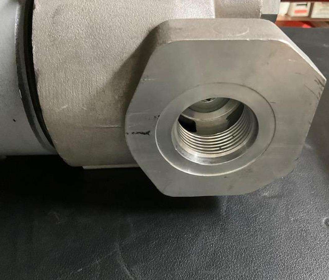 Used Schroeder Industries Pressure Filter Shell PN 2102667