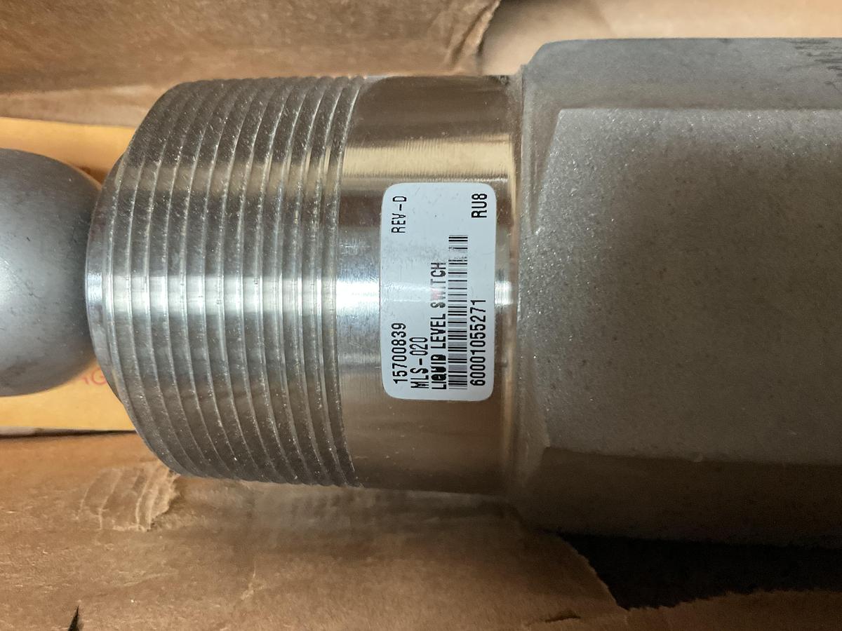 Used FW Murphy Liquid Level Switch PN 15700839