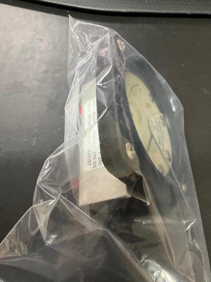 Midwest Instrument 120AA-10-(ALN)O Pressure Gauge