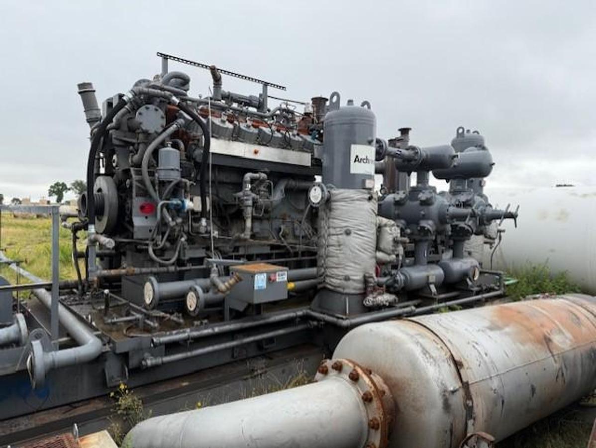 Used Waukesha L7044GSI / Ariel JGK-4 Three Stage Compressor Package SN F-17437 Size 13.625" x 13.625" x 9.625" x 6.75" with 156EH Cooler
