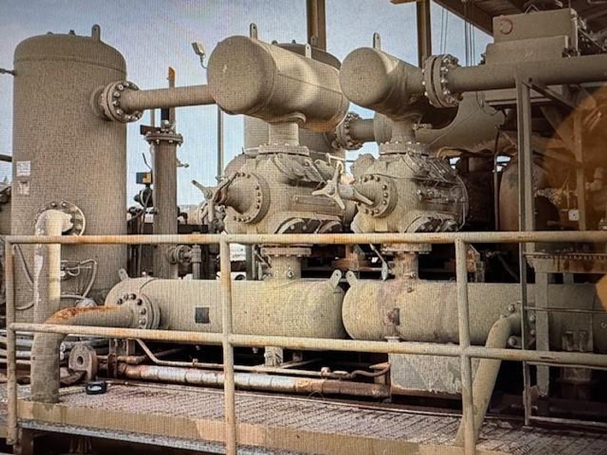 Used Waukesha Model 7042GSI ESM/Ariel Model JGK-4-3 Stage S/N F-31917 7 Cylinder Sizes 15 3/8 x 15 3/8 x 10.5 x 7 1/4 x 5.5" Stroke 