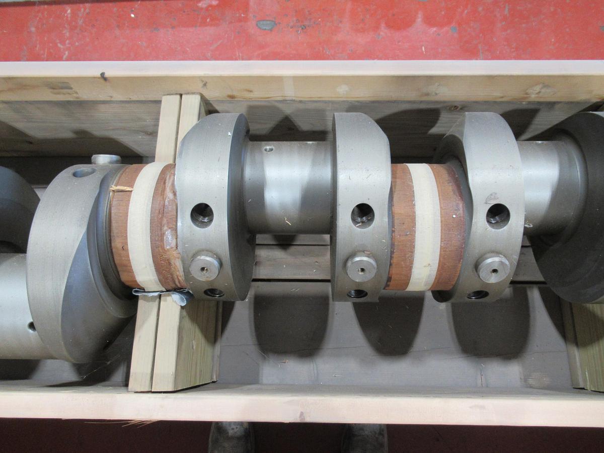 Used Waukesha 12AT25 Crankshafts A280011A