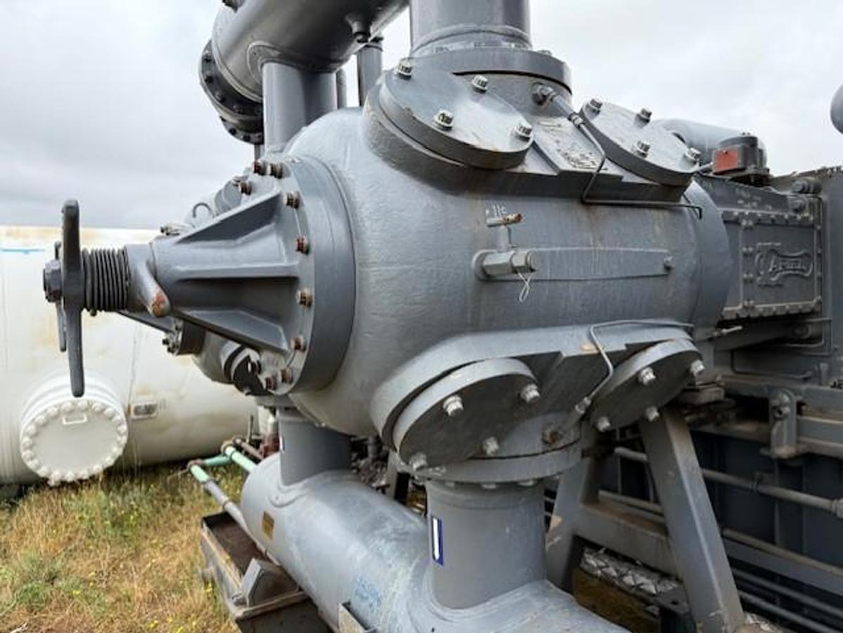Used Waukesha L7044GSI / Ariel JGK-4 Three Stage Compressor Package SN F-17437 Size 13.625" x 13.625" x 9.625" x 6.75" with 156EH Cooler