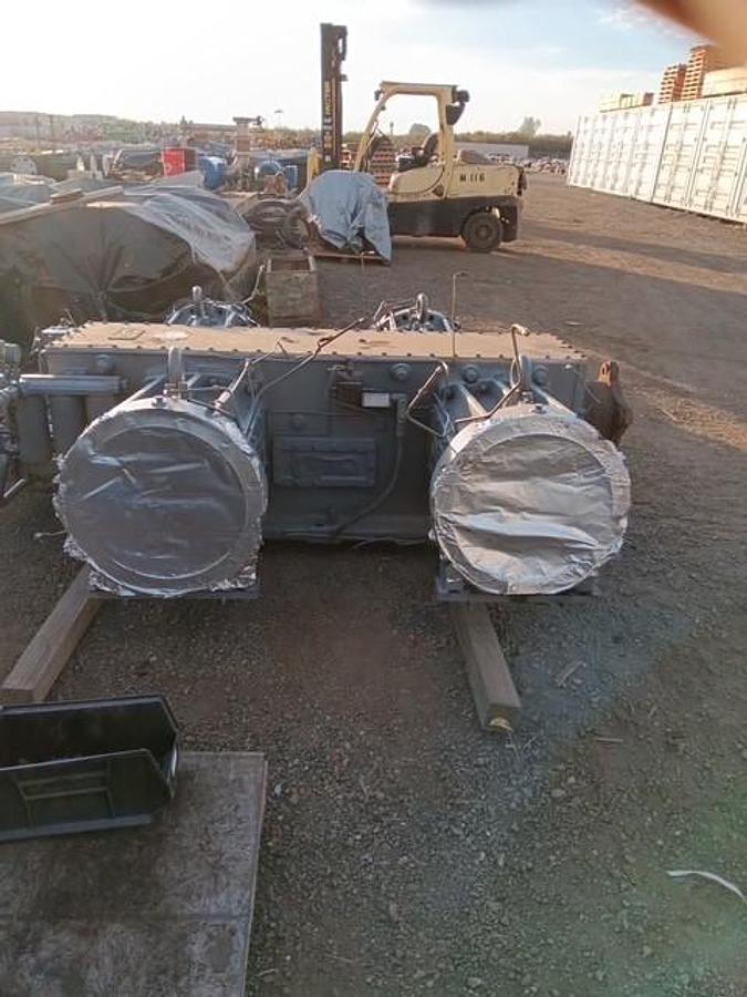 Used Ariel JGK-4 Compressor Frame SN F-14712 with 4 cylinders size 12.5" x 12.5" x 9.625" x 6.25"