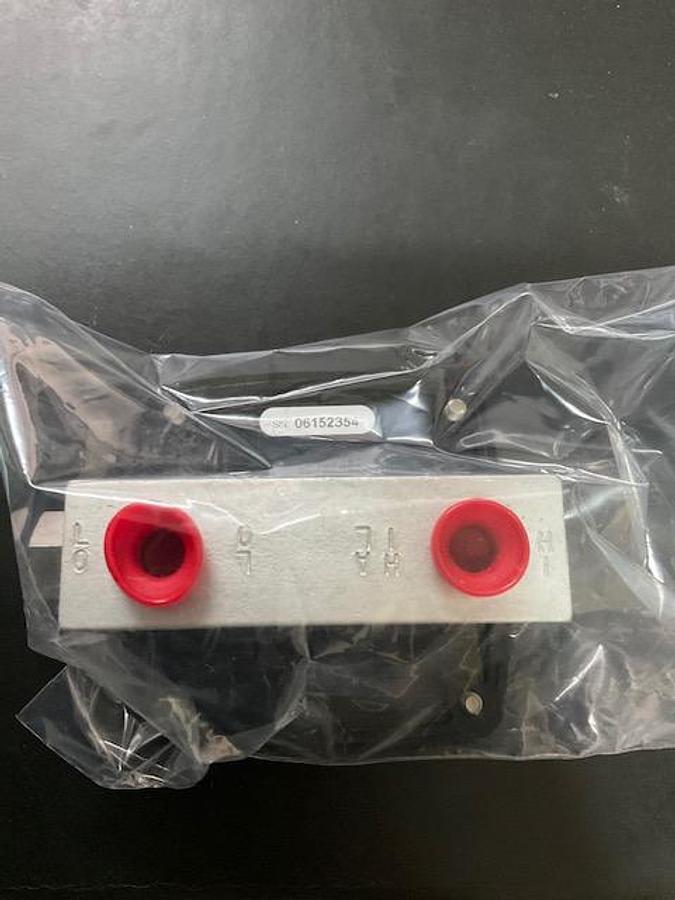 Midwest Instrument 120AA-10-(ALN)O Pressure Gauge