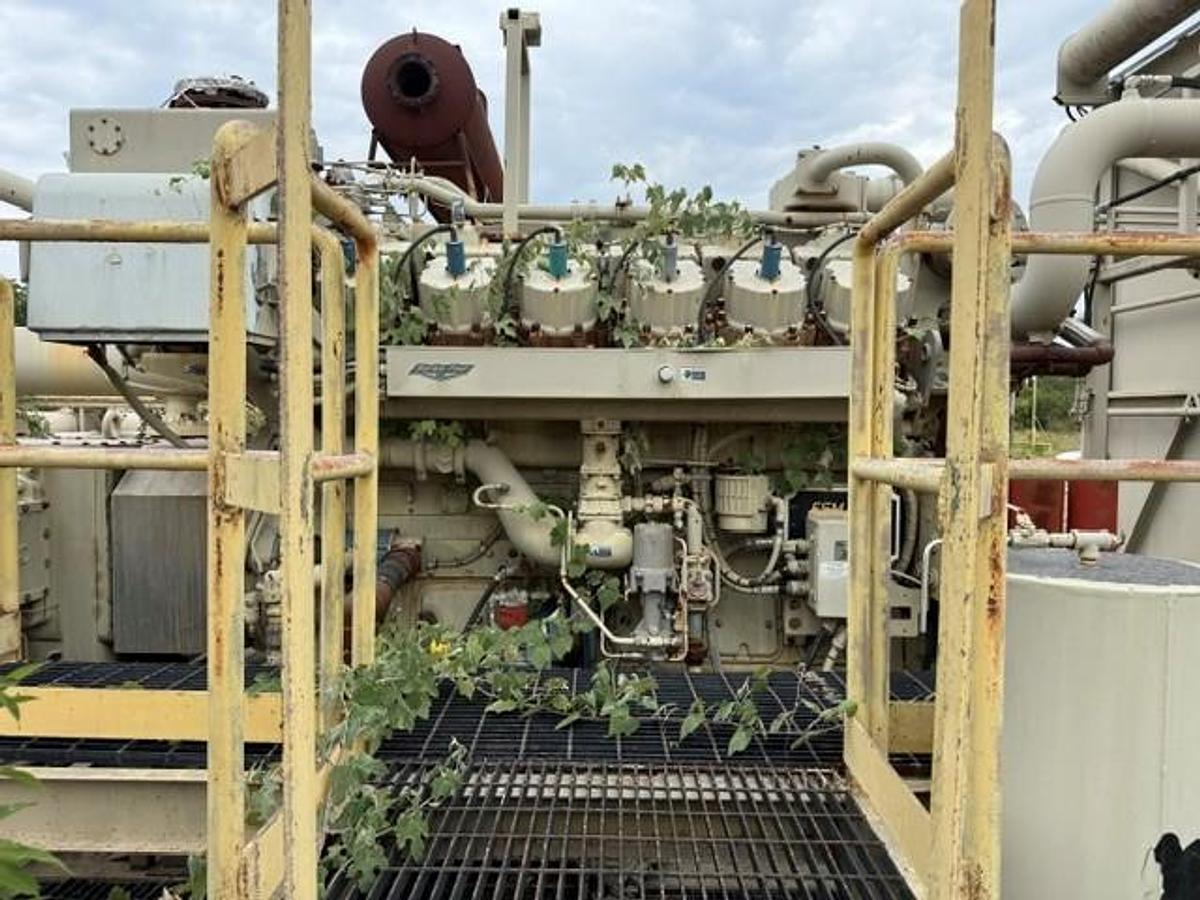 Used Waukesha L7044GSI ESM S/N C-16954/1 / Ariel JGD-4-2 Stage S/N F-28954 Size 13.625" x 13.625" x 7.875" x 7.875"