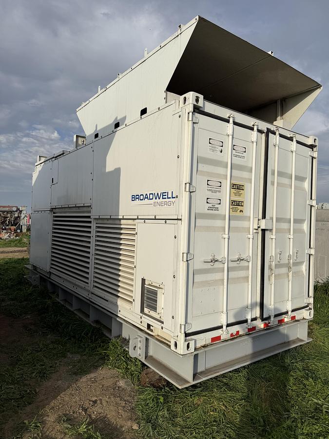 Used 400 HP / Gemini H304 Four Stage CNG Compressor Size 9" x 5" x 3" x 3" x 1.5" x 1.5" SN HSR-006550