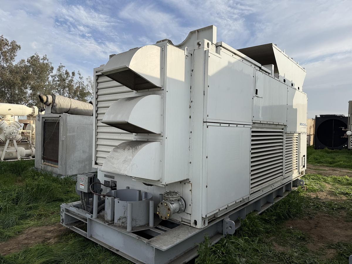 Used 400 HP / Gemini H304 Four Stage CNG Compressor Size 9" x 5" x 3" x 3" x 1.5" x 1.5" SN HSR-006550