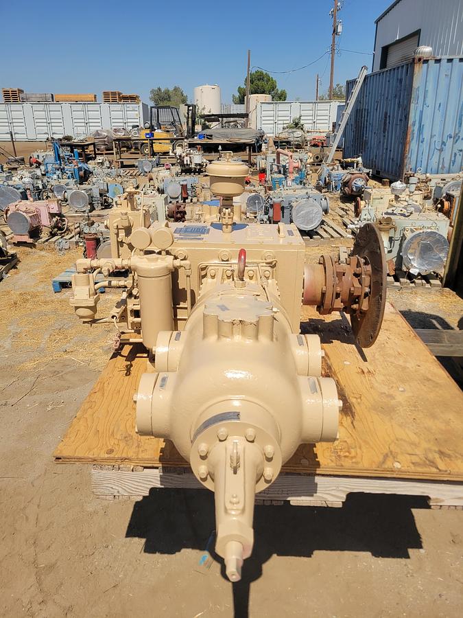 Used Ariel JGA-2 Frame SN F-12535 with 3.375” x 2.75” JG class Cylinders