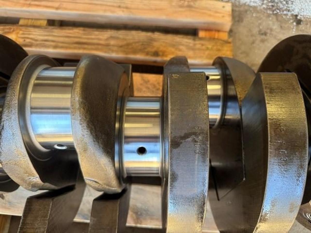 Used Waukesha H24 Crankshaft PN E301111