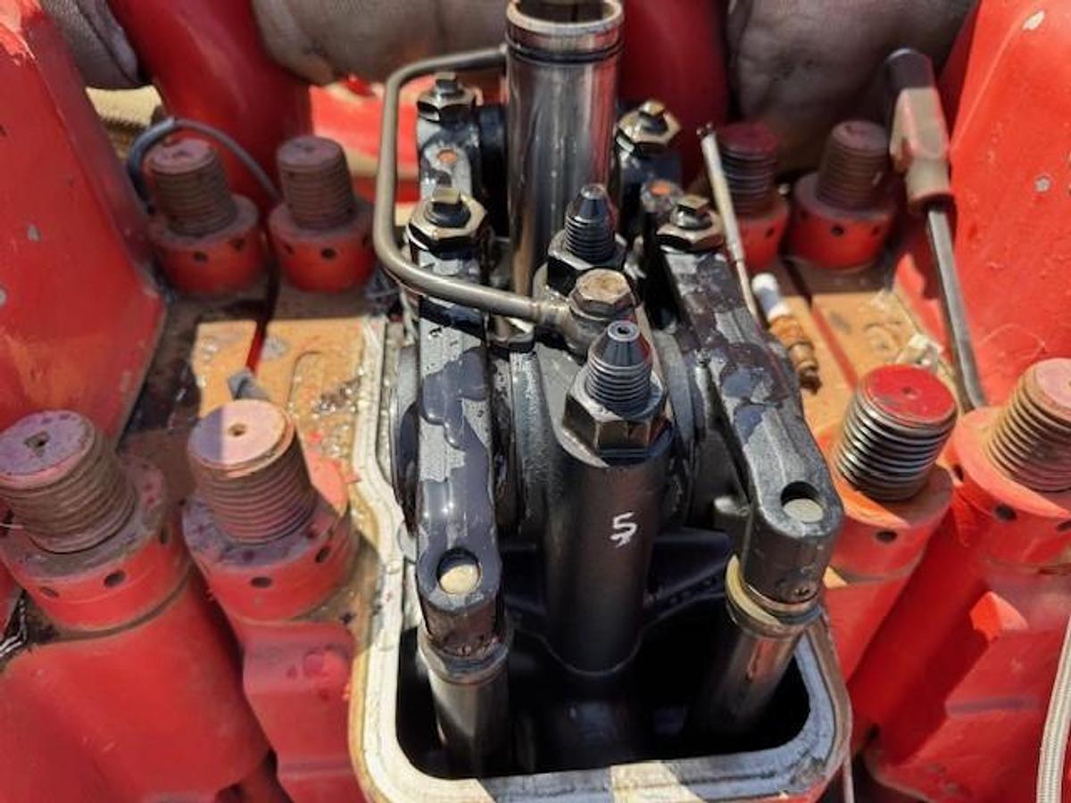 Used Waukesha 8LAT27GL Natural Gas Engine SN: C-80393/01