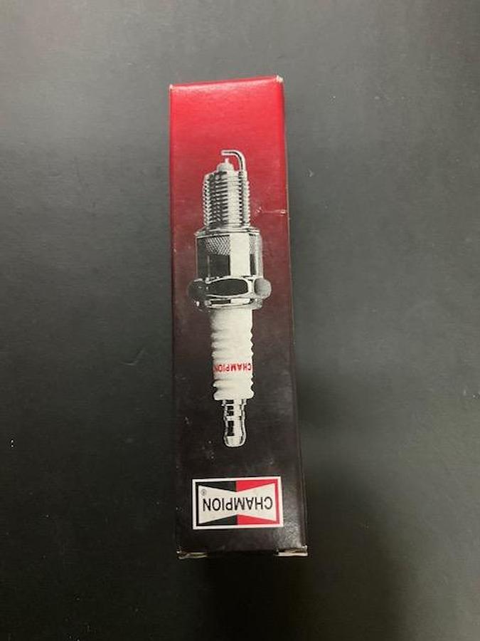Used Champion 643 Sparkplugs PN RB75N