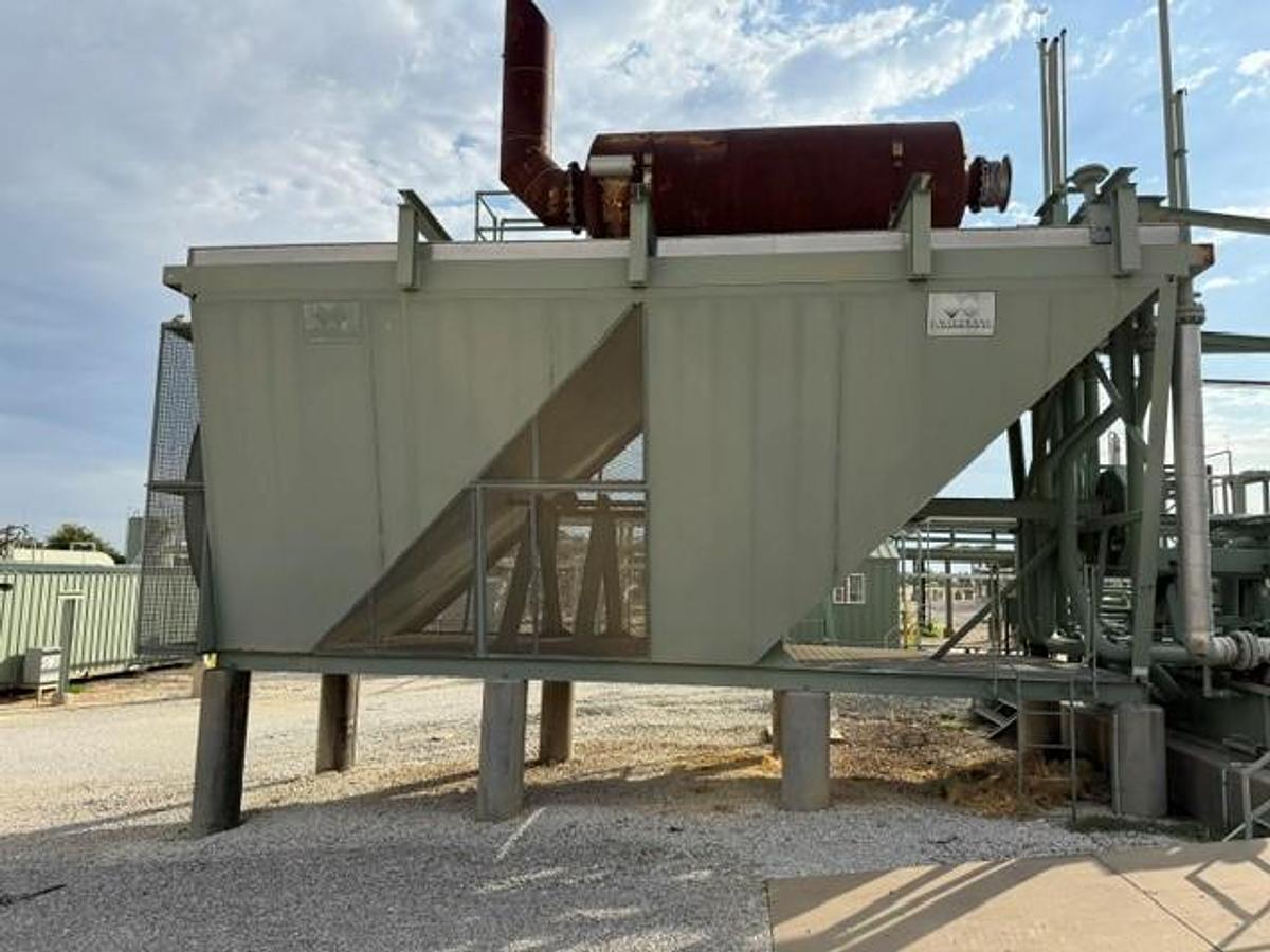 Used CAT G3606 / JGC/D-4 Two Stage Skid with 132F2 Engine Drive Cooler
