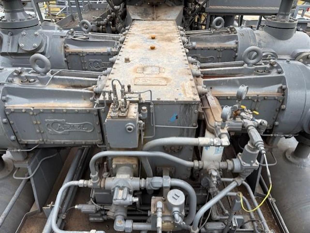 Used Waukesha L7042GSI / Ariel JGK-4 Two Stage Compressor Package SN F-13668 Size 9.125" x 9.125" x 6.25" x 6.25"  with 156FI Cooler