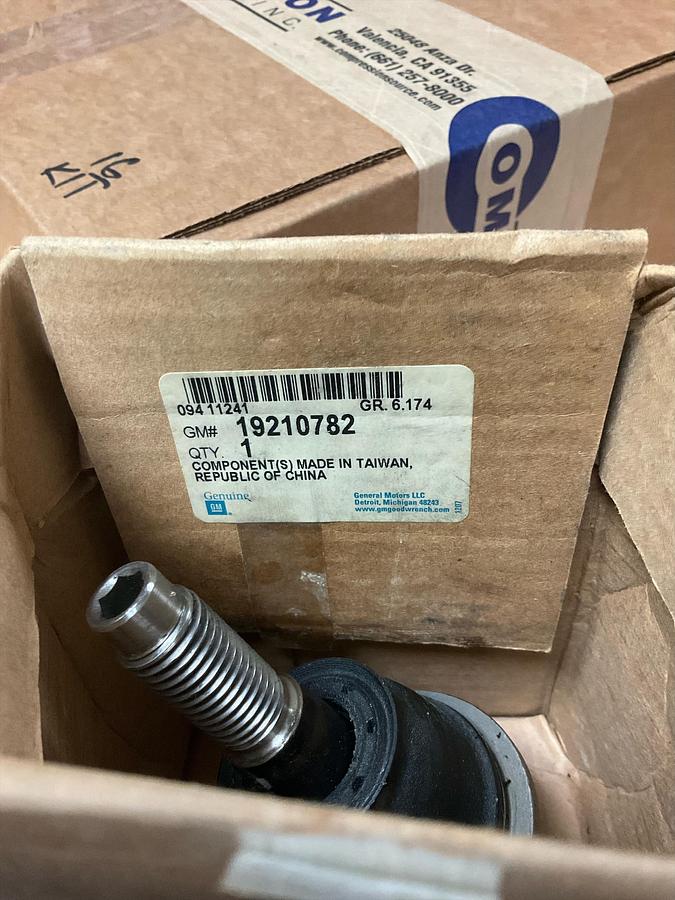GM Front Lower Suspension Control Arm Ball Joint PN: 19210782