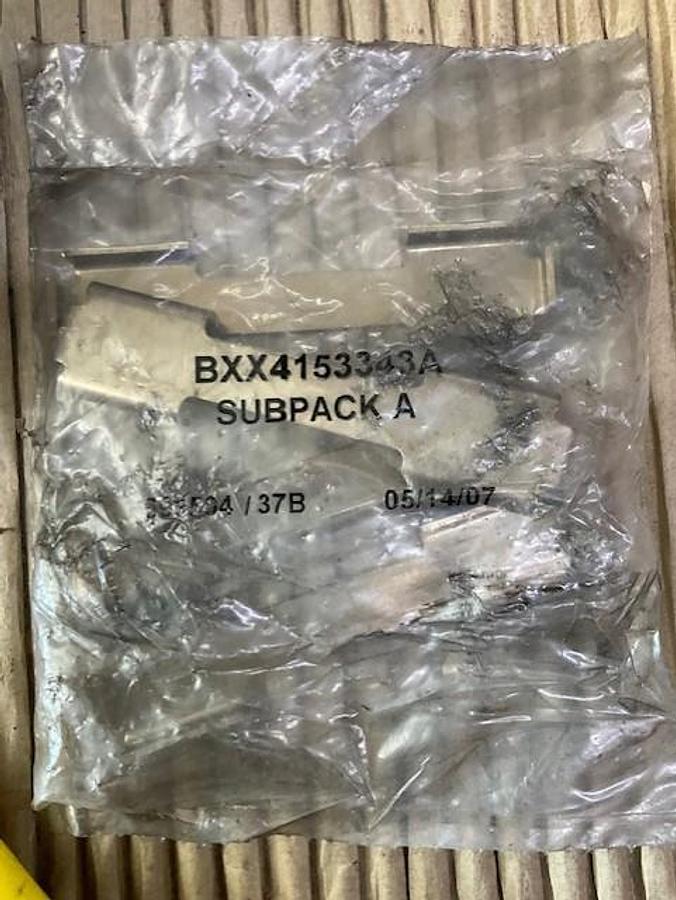 One Shoe and Lining Kit PN 2508013C91