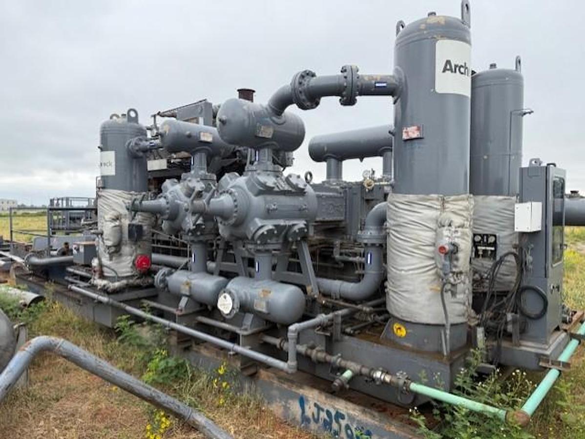 Used Waukesha L7044GSI / Ariel JGK-4 Three Stage Compressor Package SN F-17437 Size 13.625" x 13.625" x 9.625" x 6.75" with 156EH Cooler