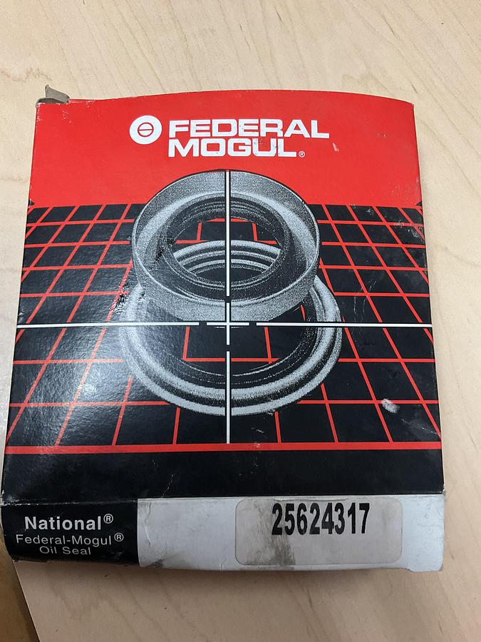 Federal Mogul Oil Seal PN: 25624317