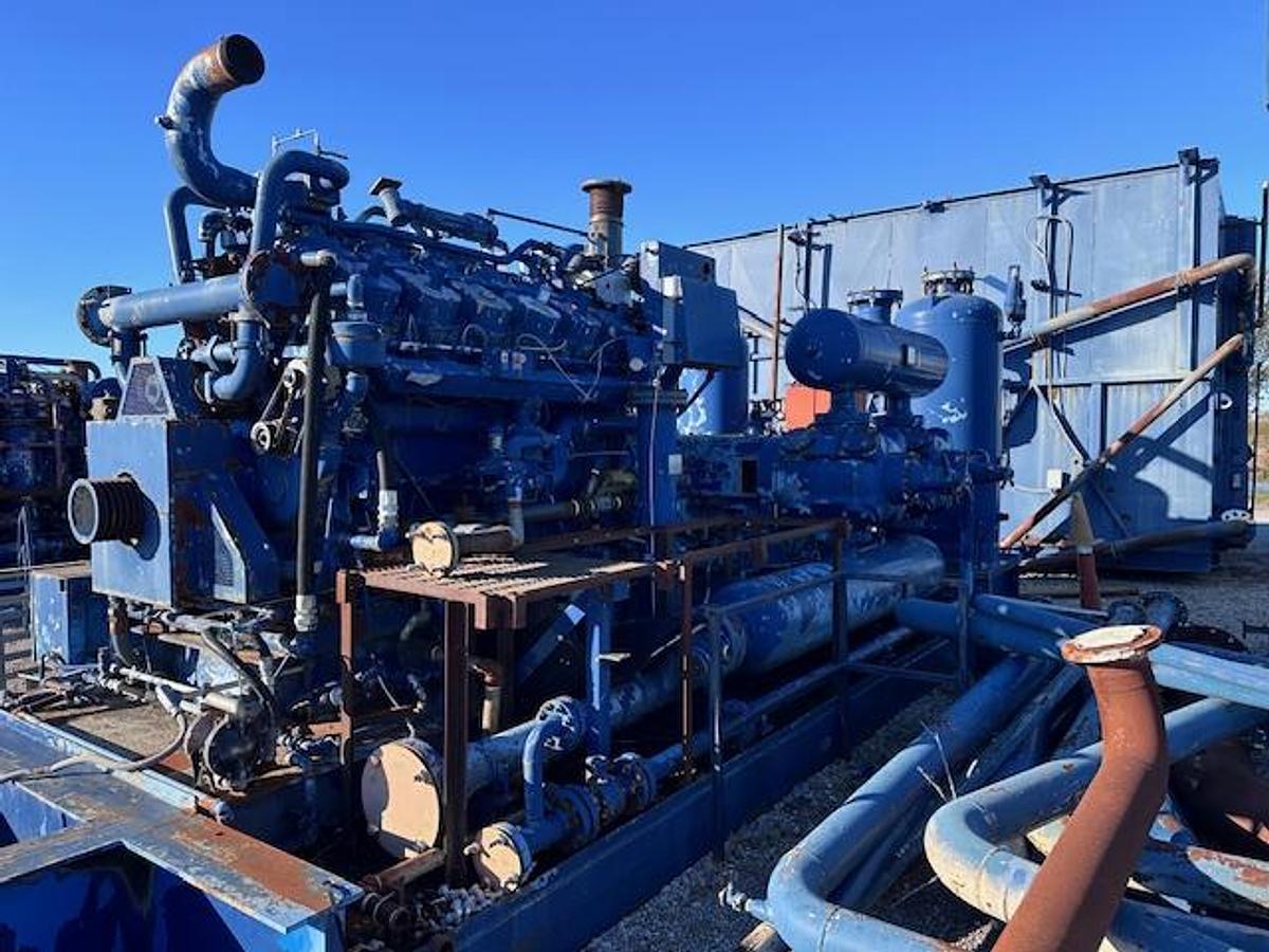 Used Waukesha L7044GSI SN C-13276-2 / Ariel JGK-4 Two Stage Compressor Package SN F-16289 Size 9.625” x 9.625” x 6.75” x 6.75” with 168FZV Cooler 