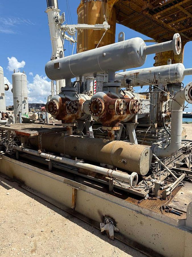 Used Waukesha L7044GSI / Ariel JGK-2 Compressor Package SN F-18820 Size 11" x 6.25"