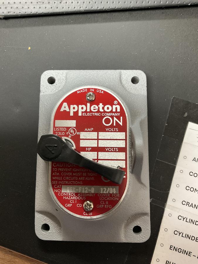 Appleton, EFSC175-F1, Explosion-proof Tumbler Snap/Switch Control