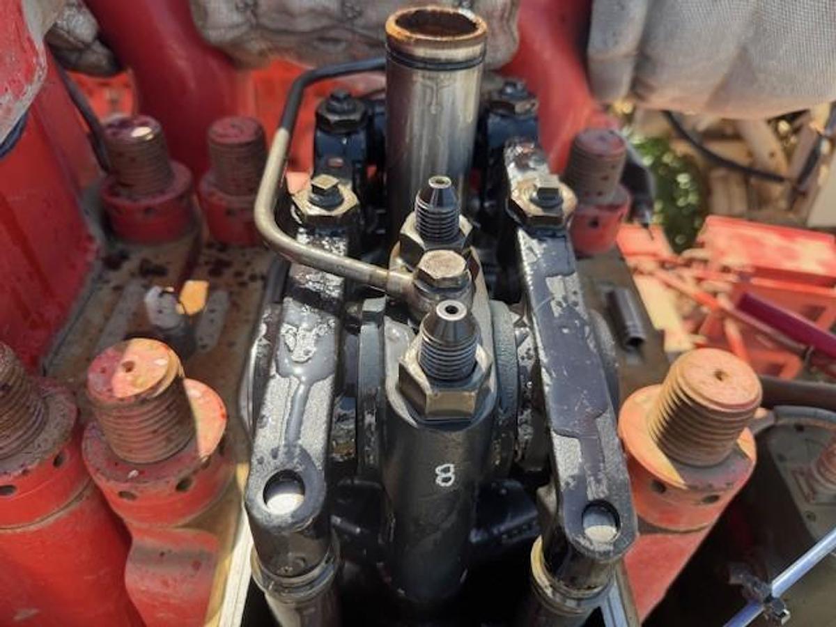 Used Waukesha 8LAT27GL Natural Gas Engine SN: C-80393/01