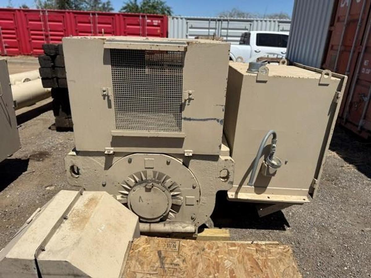 Used Toshiba 800 HP / 1180 RPM / 4160 Volt Electric Motor SN 080100056