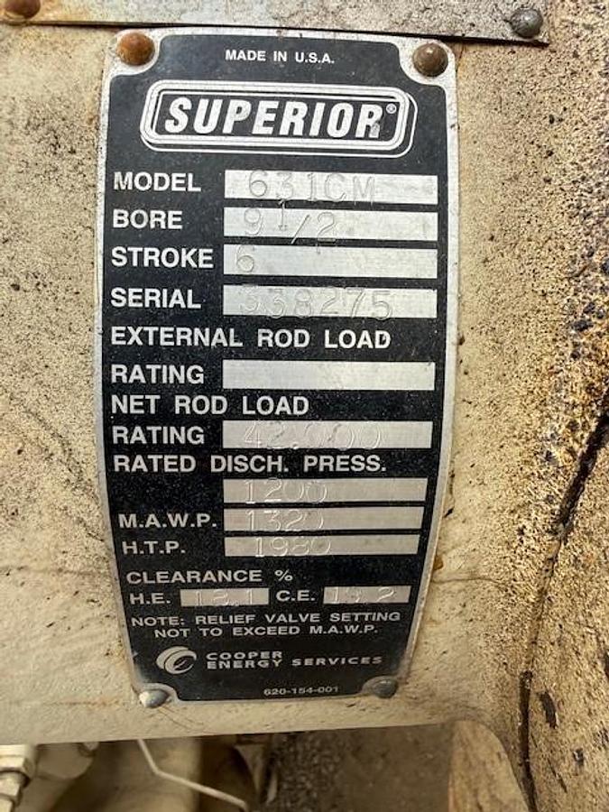 Used White Superior MH-64 Compressor Frame SN 336670 and 9.5" x 9.5" x 5.75" x 5.75" cylinders