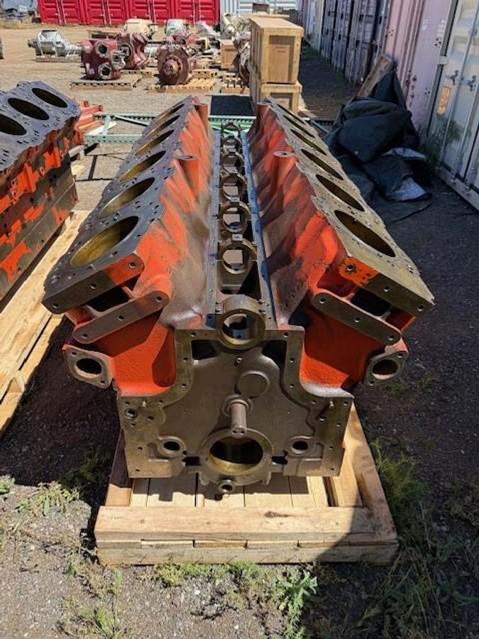 Used Waukesha L5794 Engine Block SN C-94908/4