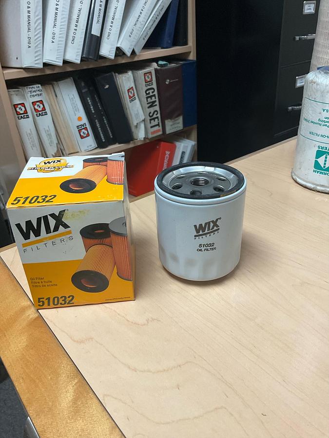 Wix 51032 Engine Oil Filter NOS
