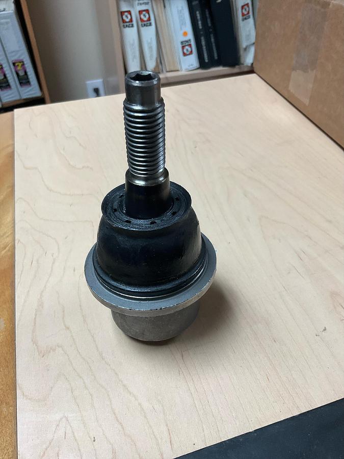 GM Front Lower Suspension Control Arm Ball Joint PN: 19210782