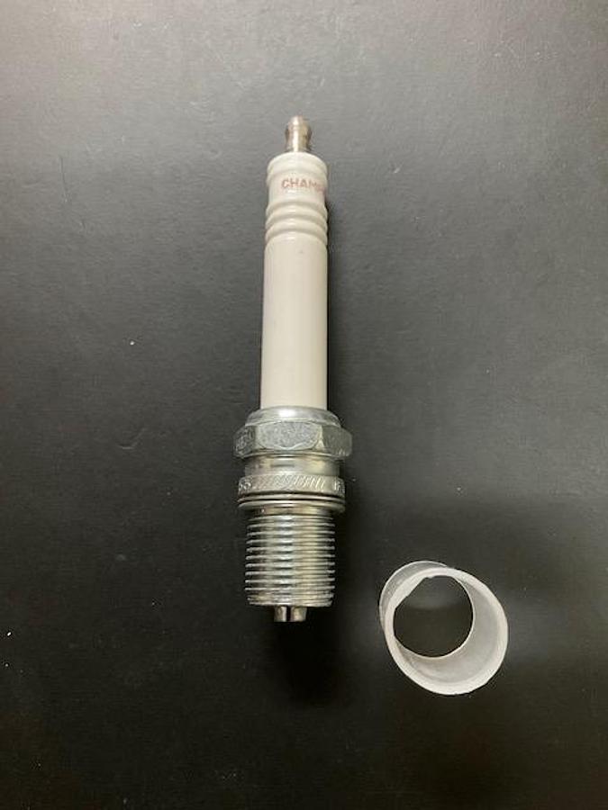 Used Champion 643 Sparkplugs PN RB75N