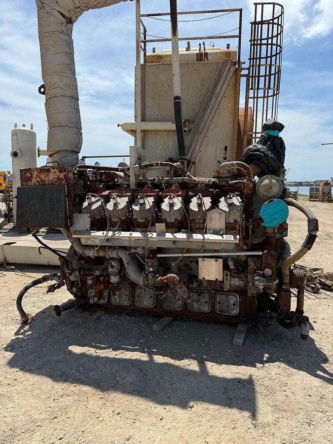 Used Waukesha L7044GSI / Ariel JGK-2 Compressor Package SN F-18820 Size 11" x 6.25"