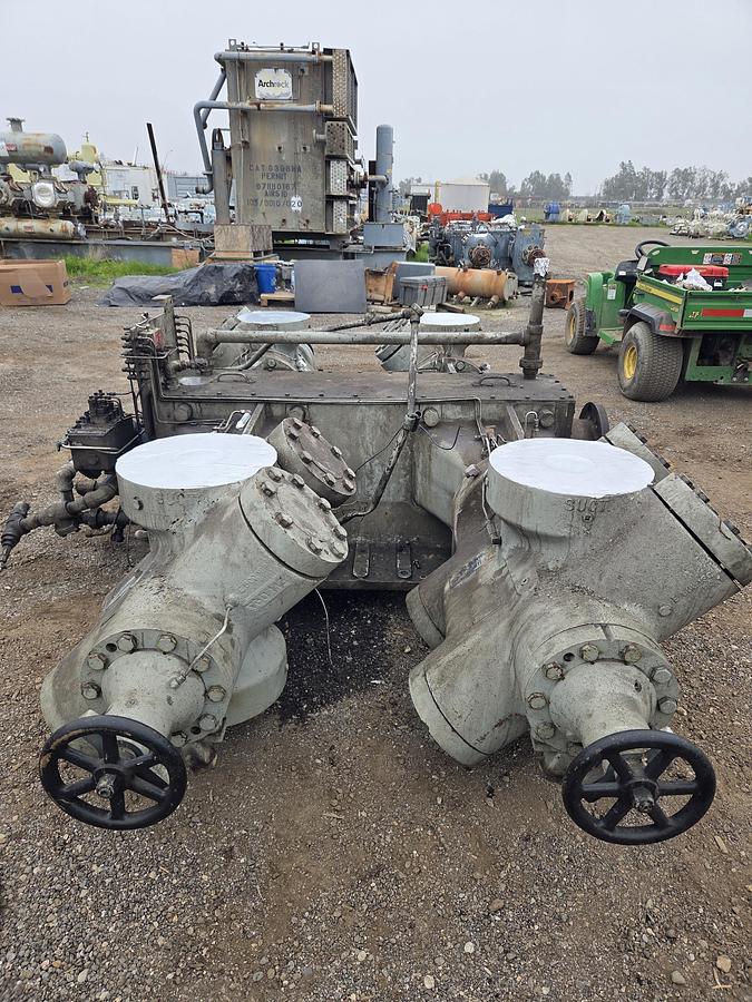 Used White Superior Model Ram 54 Frame S/N: 328,950 Size 7 X 7 X 5.5 X 5.5 x 5" Stroke