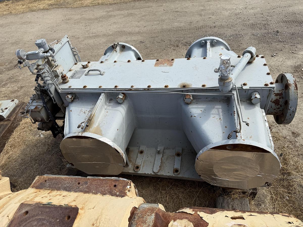 Used White Superior RAM-54 Compressor Frame SN: 327920 with 14” x 9.5” x 6” Cylinders