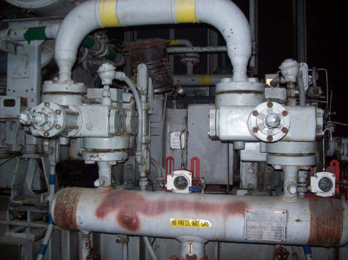 Used CAT G3408TA / GEMINI HPDD Three Stage CNG Compressor Package Size 3" x 2.5" x 1.5"