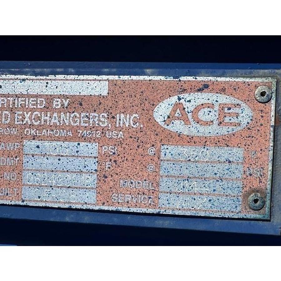 Used Ariel JGE-4 SN F-23606 / Waukesha F3524GSI (no engine) Three Stage Compressor Package Size 17.25” x 17.25” x 13.5” x 9.625” with ACE J144 Cooler