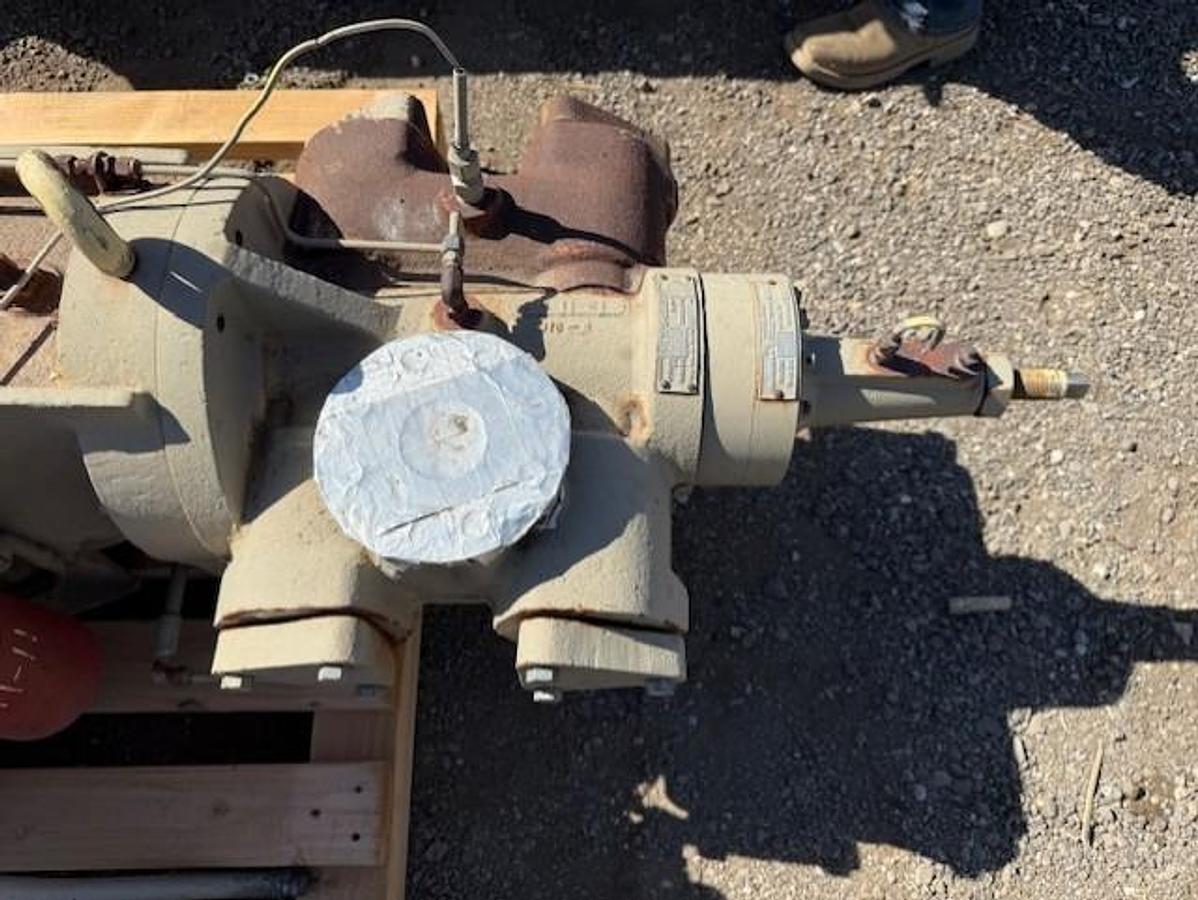 Used Ariel JGM-2 Frame SN F-3962 with (2) 4.125” JGM 720 # Cylinders 