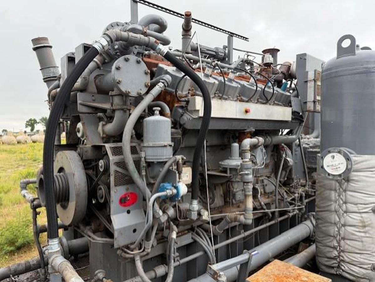 Used Waukesha L7044GSI / Ariel JGK-4 Three Stage Compressor Package SN F-17437 Size 13.625" x 13.625" x 9.625" x 6.75" with 156EH Cooler