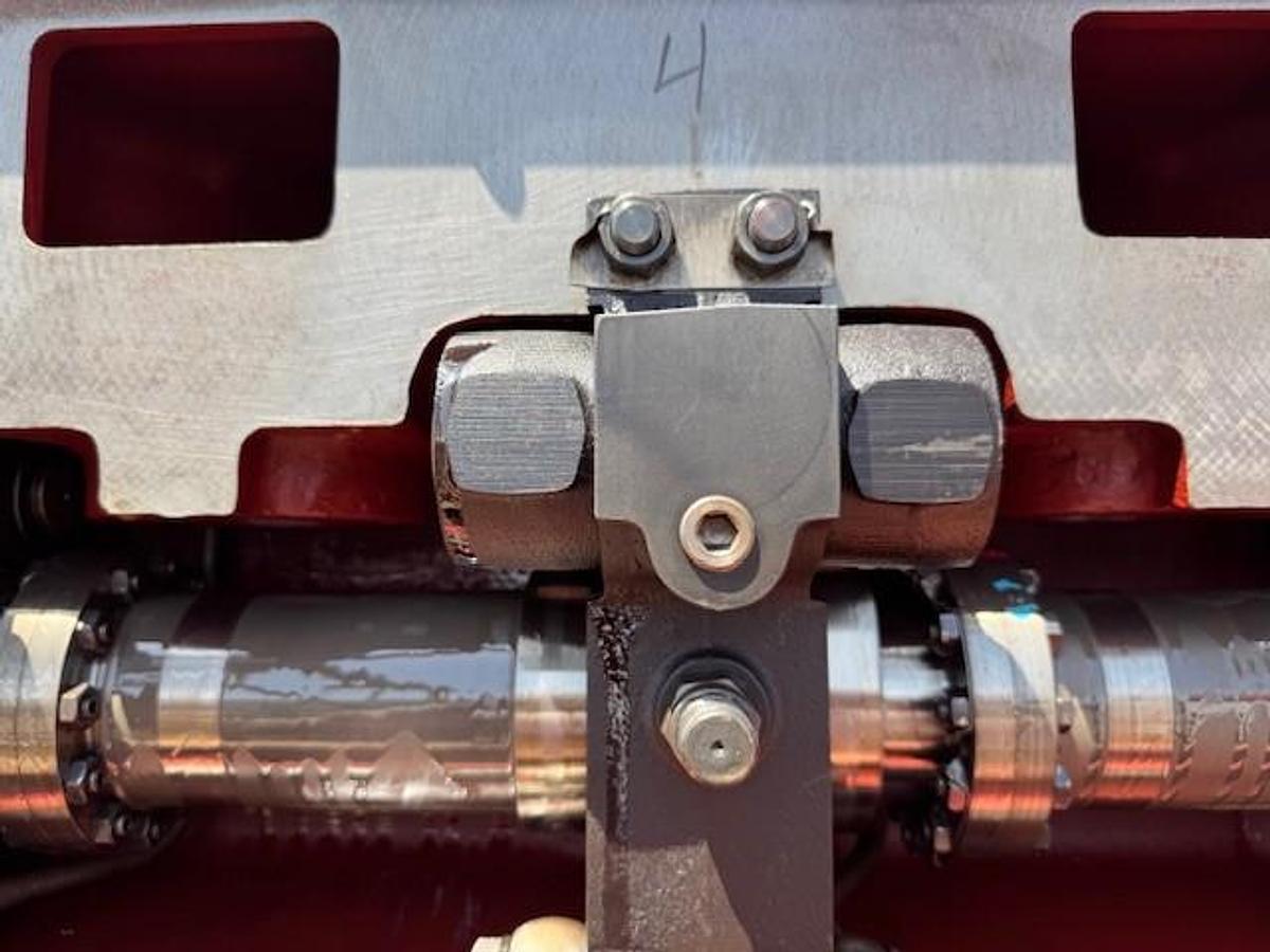 Used Waukesha 8LAT27GL Natural Gas Engine SN: C-80393/01