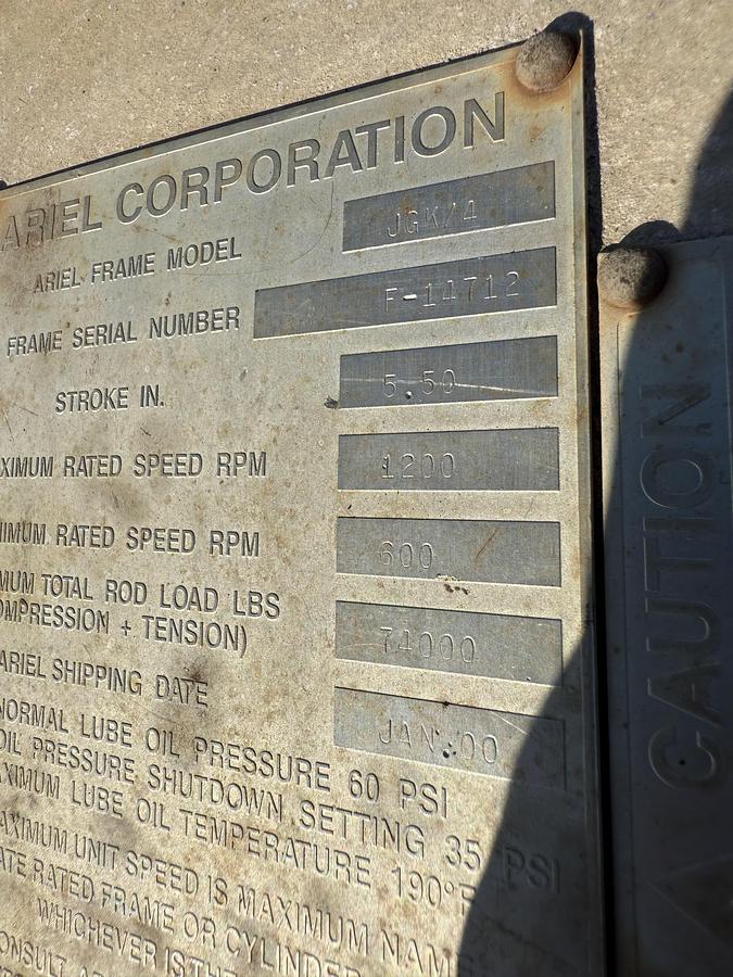 Used Ariel JGK-4 Compressor Frame SN F-14712 with 4 cylinders size 12.5" x 12.5" x 9.625" x 6.25"