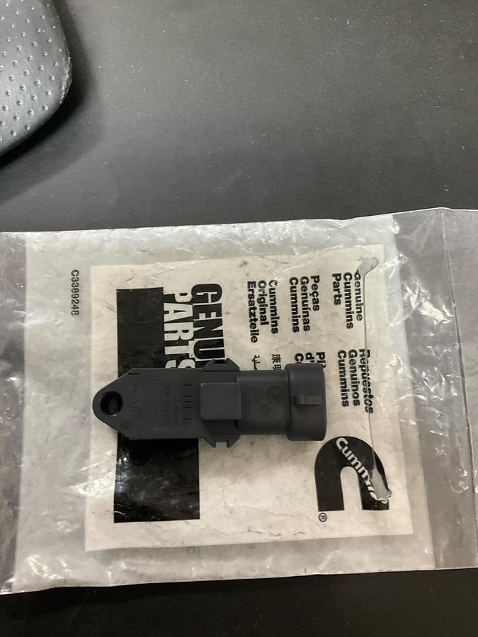 CUMMINS Pressure Sensor PN: 4902720