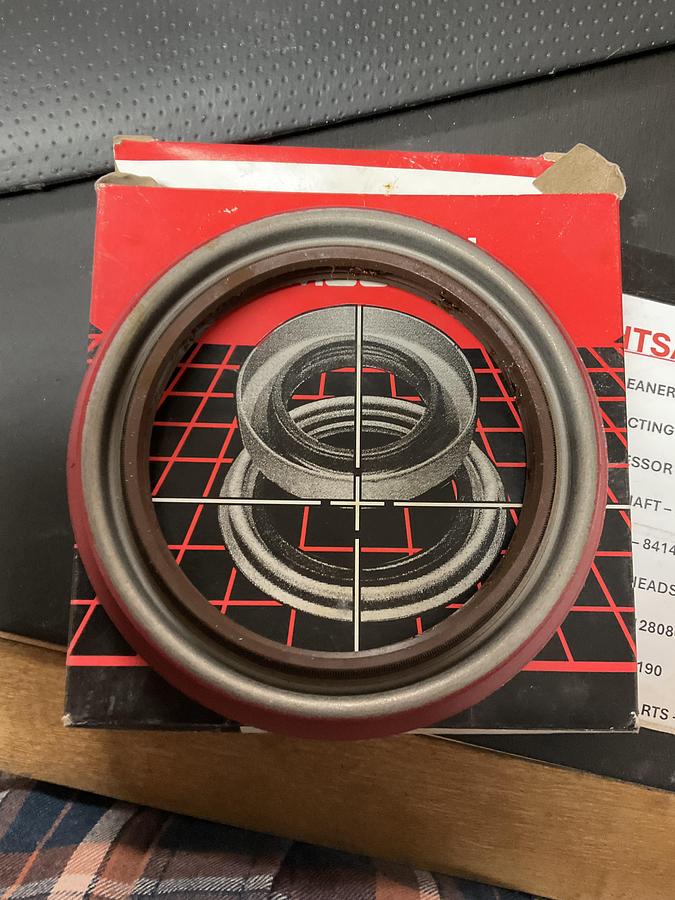 Federal Mogul Oil Seal PN: 25623960