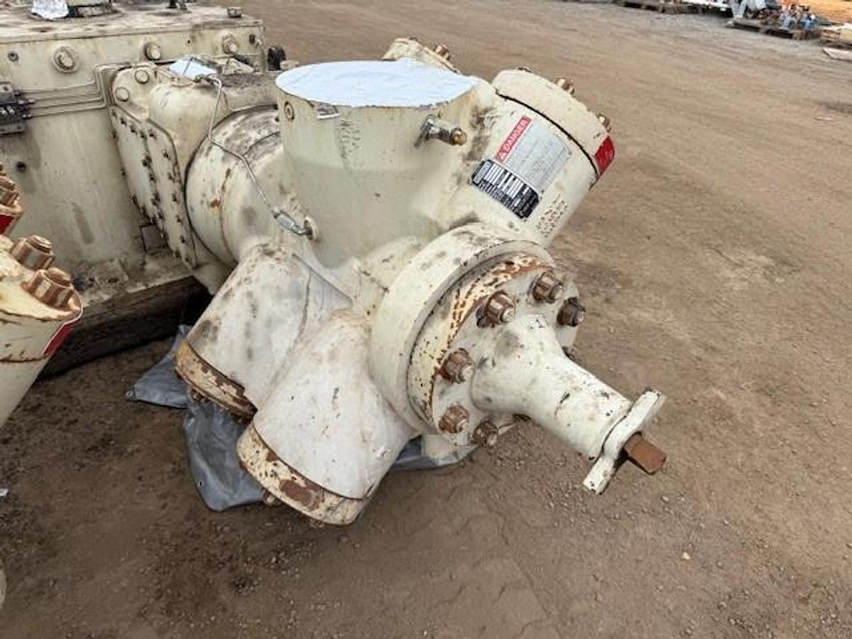 Used White Superior MH-64 Compressor Frame SN 336670 and 9.5" x 9.5" x 5.75" x 5.75" cylinders