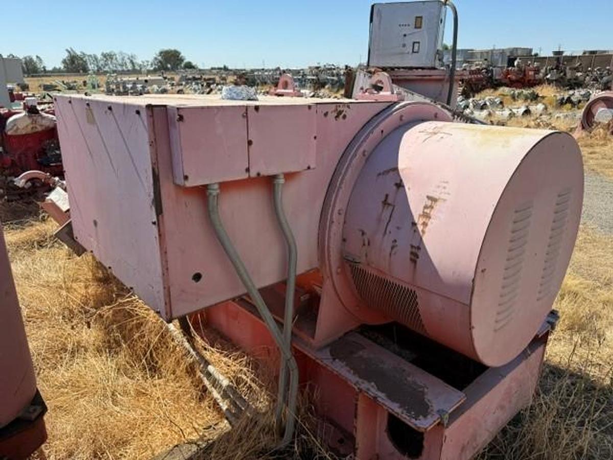 Used KATO 800 KW 1200 RPM 4169 Volt Generator End SN: